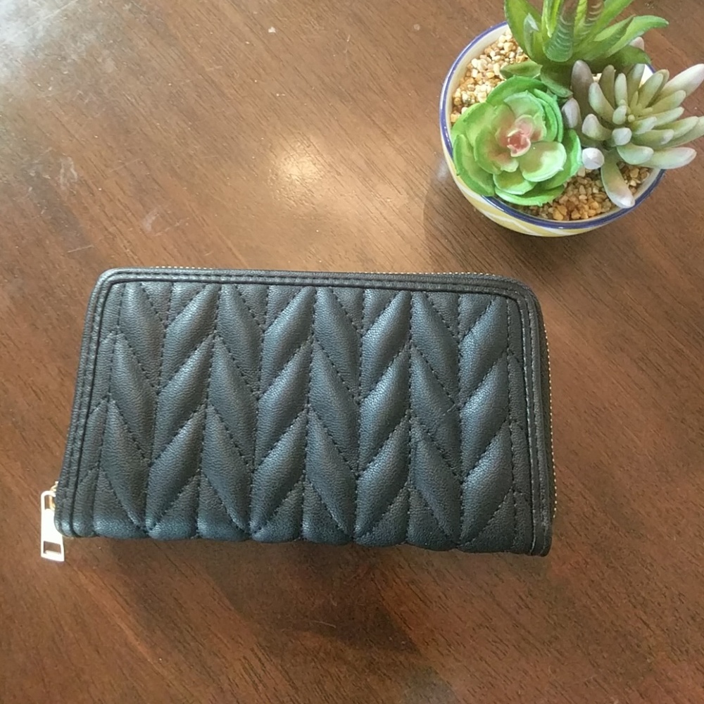 Black quilted wallet